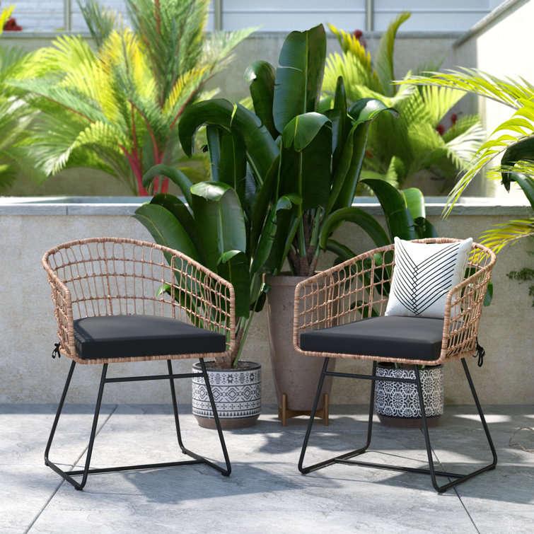 Rattan chair online cushions